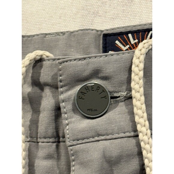 FAHERTY Mens All Day Shorts Sz 38 Heather Gray Stretch Drawstring Zip Pocket - Picture 5 of 16